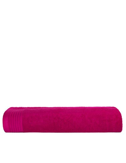 The One Towelling® - Classic Beach Towel - magenta